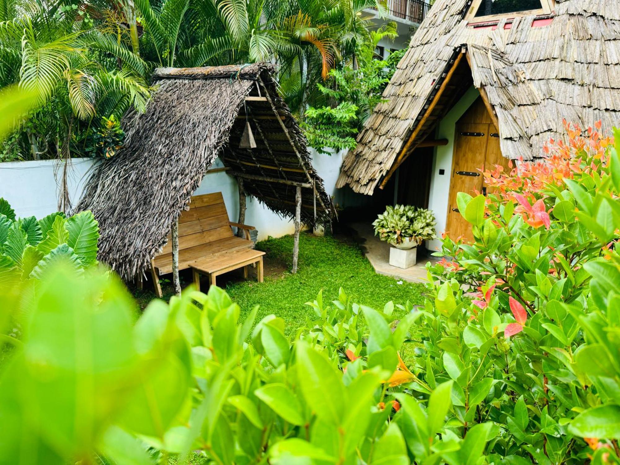 Turtle Wood Cabin Tangalle Extérieur photo