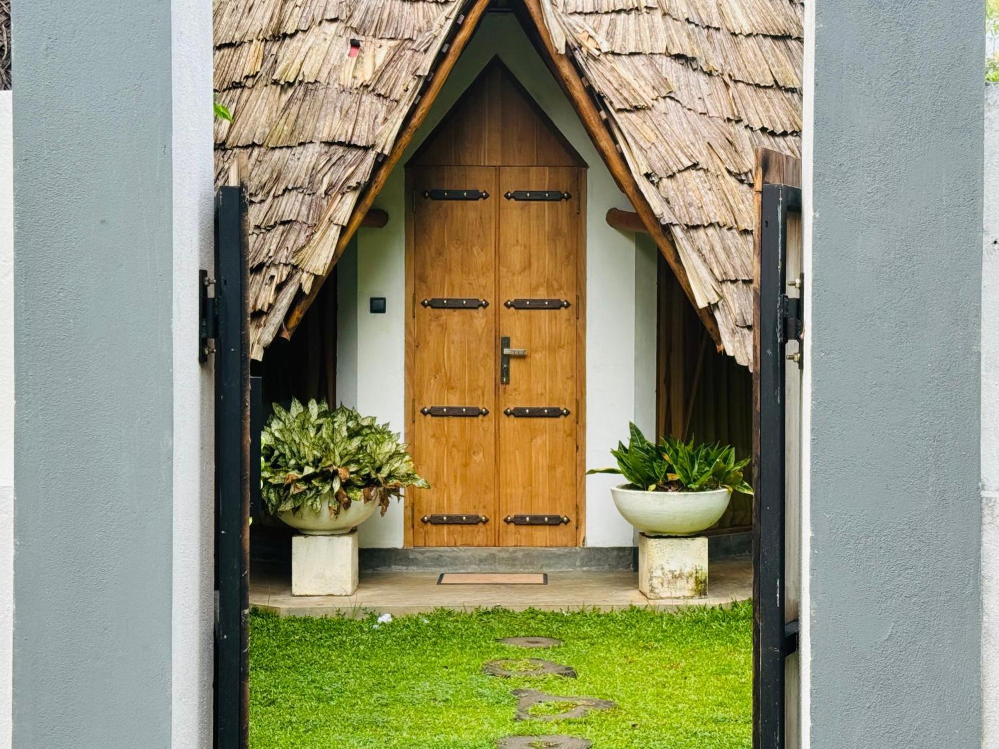 Turtle Wood Cabin Tangalle Extérieur photo
